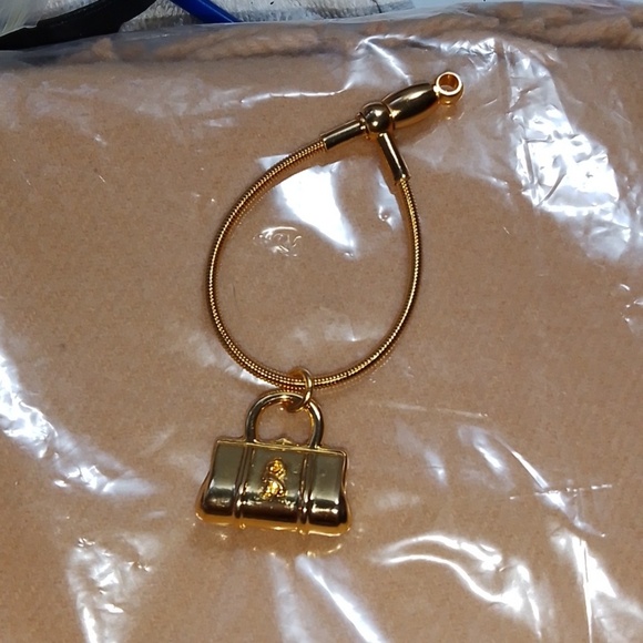 Roberta Di Camerino Gold Purse Charm Keychain - Picture 2 of 6